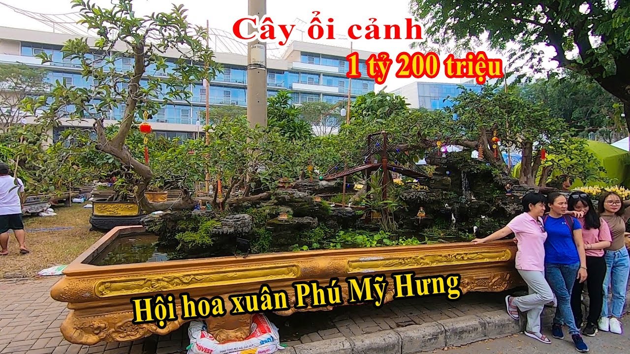 Choáng với cây Ổi cảnh giá 1 tỷ 200 triệu ở Hội chợ hoa xuân phố nhà giàu Phú Mỹ Hưng Tết 2020